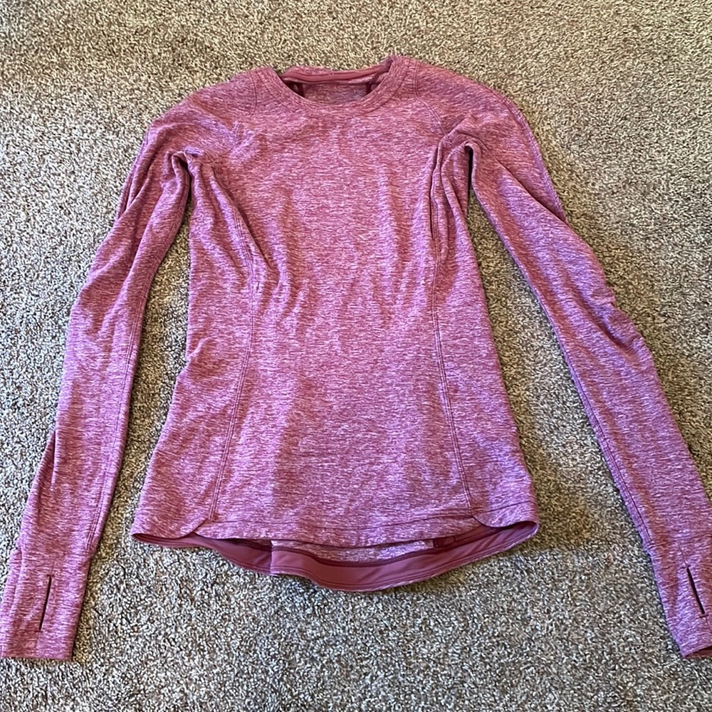 Lululemon mauve long sleeve running shirt.